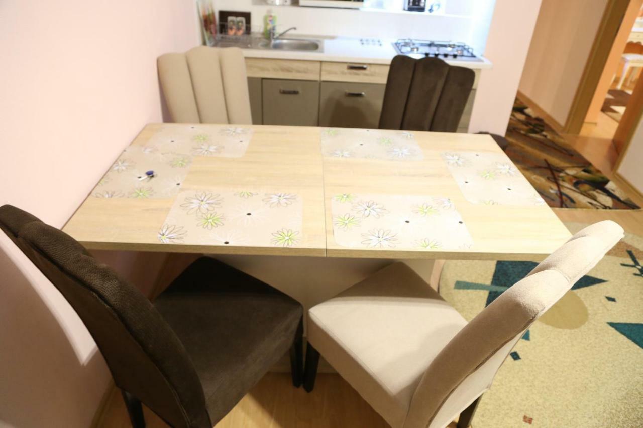 Luxury Brasov Lejlighed Eksteriør billede