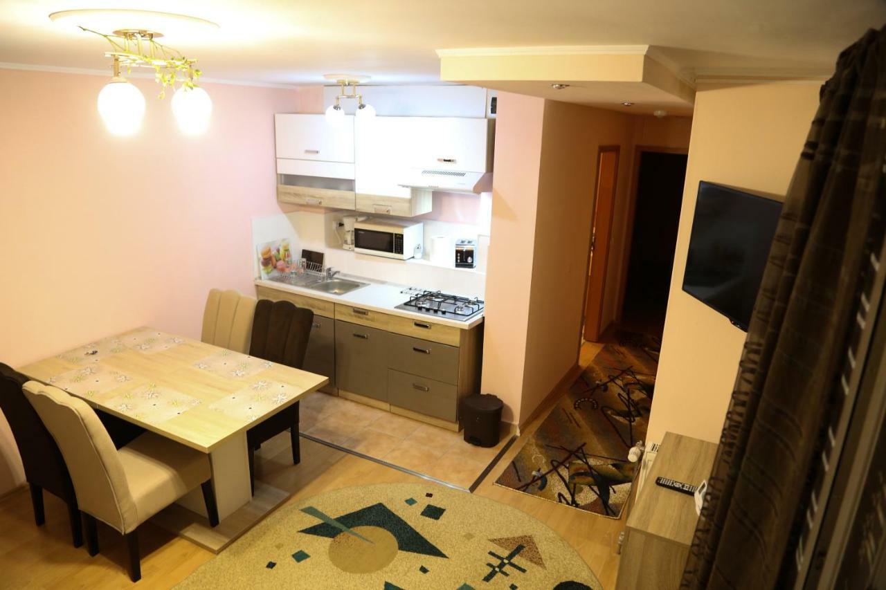 Luxury Brasov Lejlighed Eksteriør billede