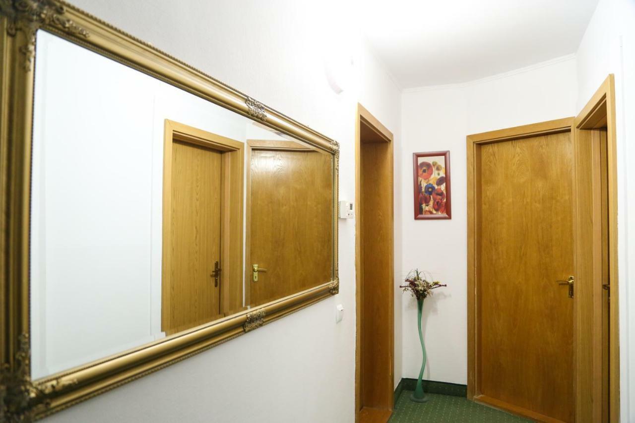 Luxury Brasov Lejlighed Eksteriør billede