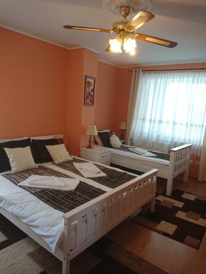 Luxury Brasov Lejlighed Eksteriør billede