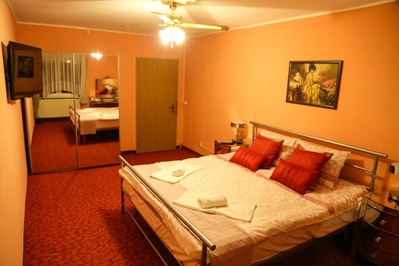 Luxury Brasov Lejlighed Værelse billede